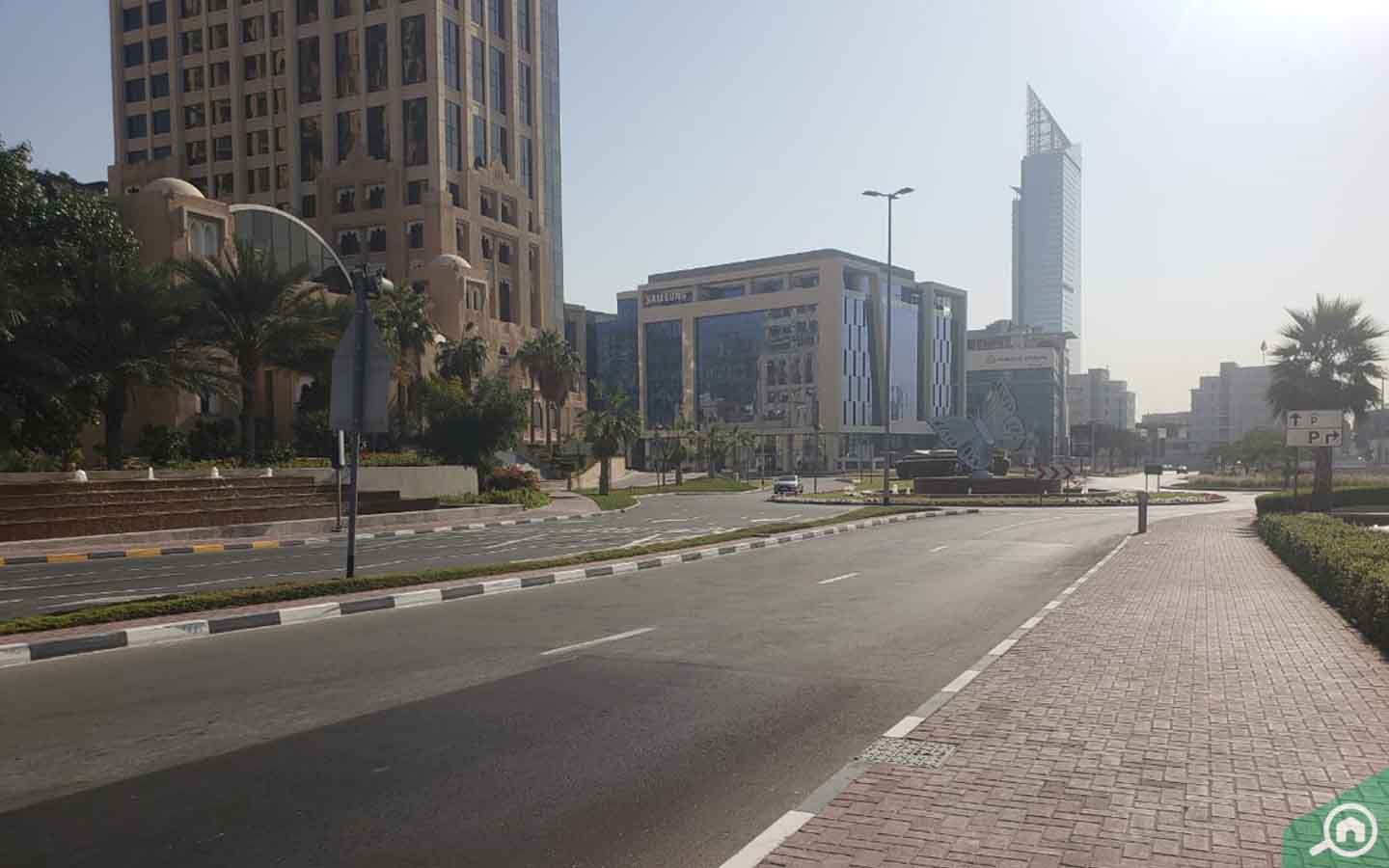 Arjan Hotel and Arjan Office Tower street view