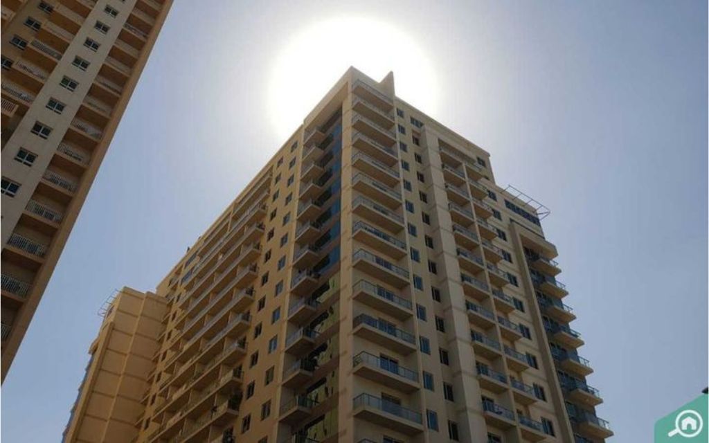 مبنى أوك وود ريزيدينسي في دبي