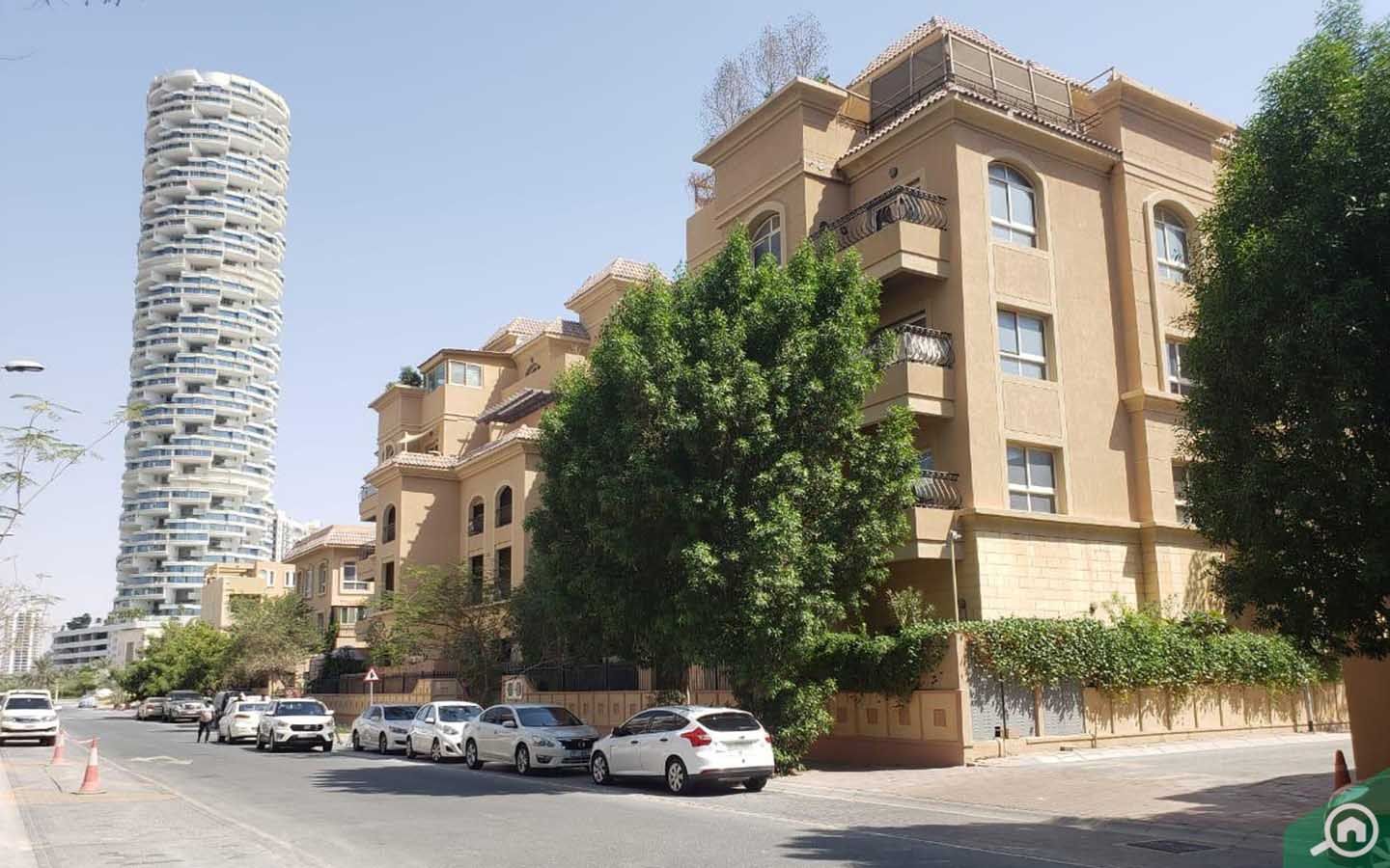 Parking in Diamond Views 1