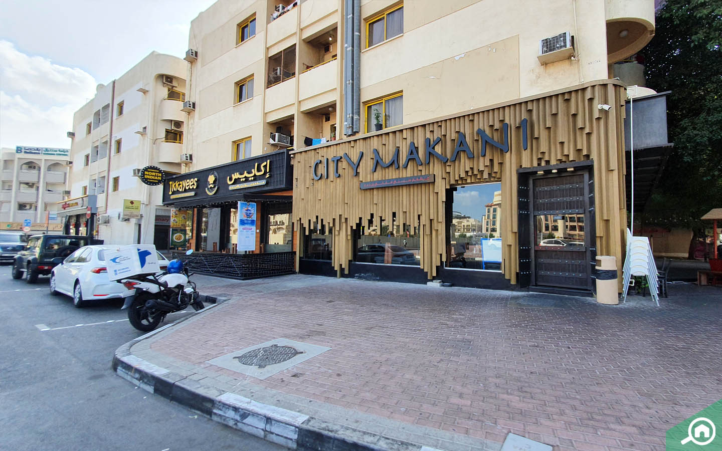 Restaurant in Sheikh Hamdan Colony