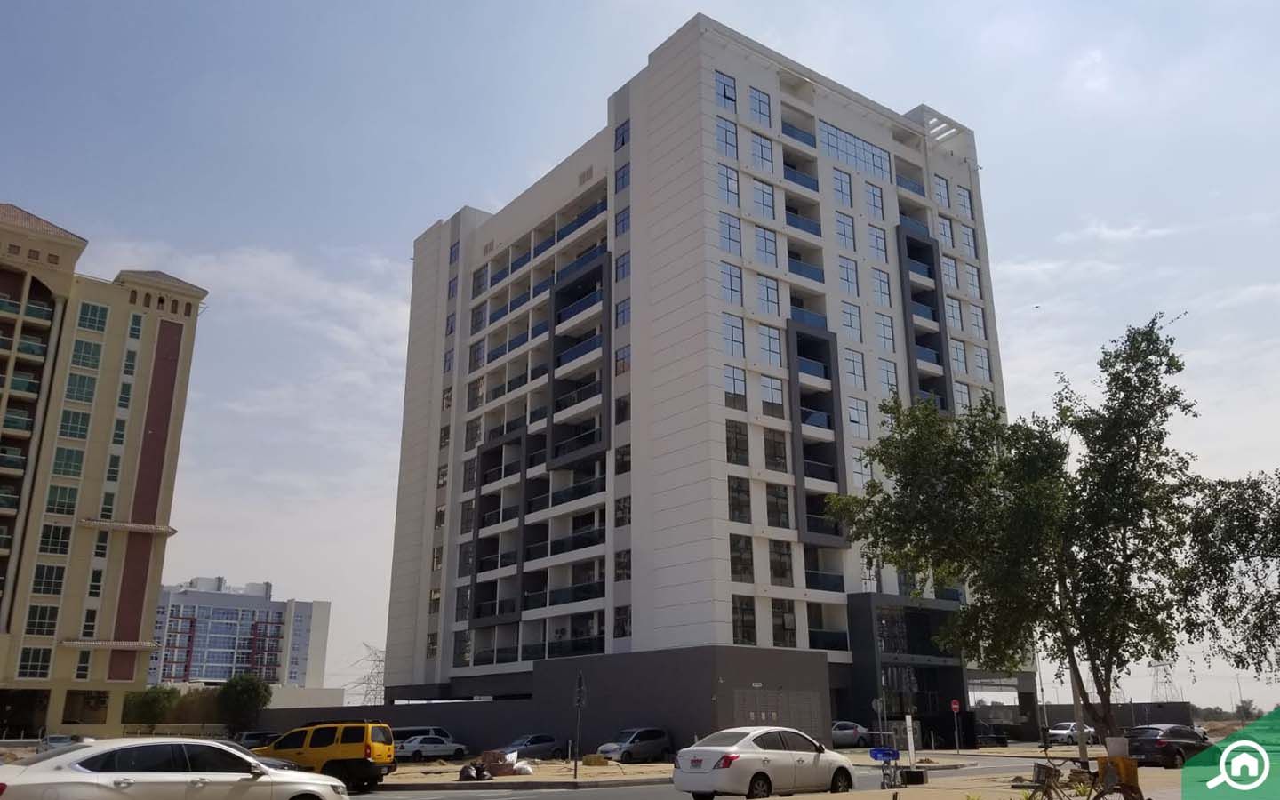 outside view of J One Tower DRC