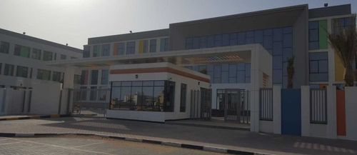 مدرسة الشويفات الدولية، عجمان